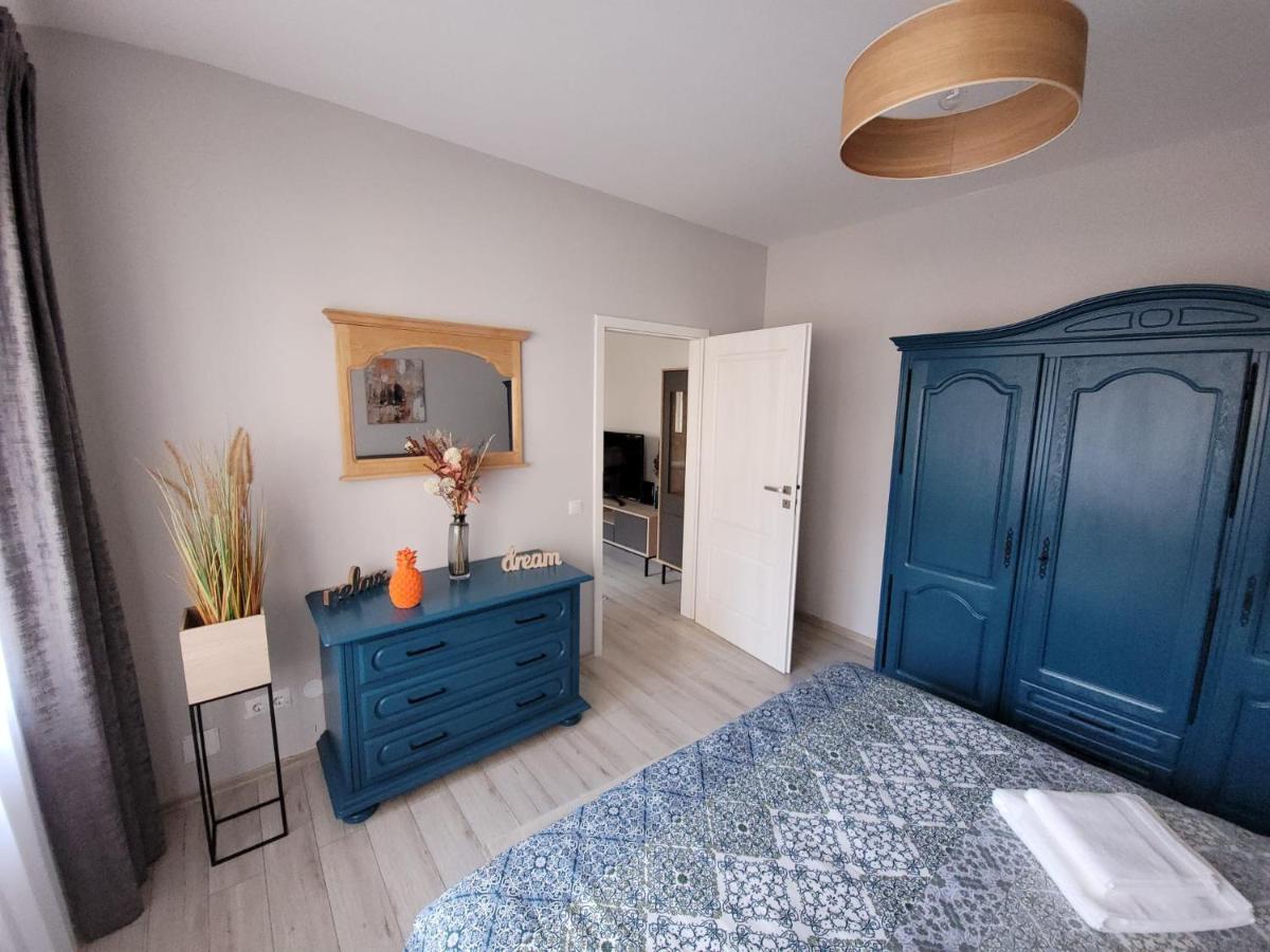 Lovely Apartment Near City Center Cluj-Napoca Exterior photo